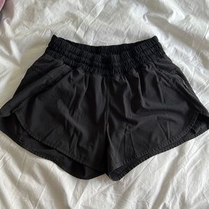 Lululemon running shorts - Size 4